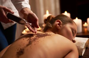 Exfoliating body scrub and massage - 60min